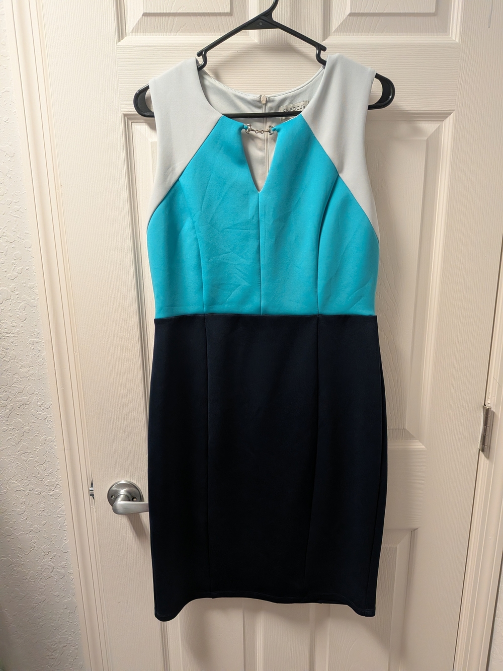 Enfocus Studio Aqua, Light Gray & Navy Sleeveless Colorblock Sheath Dress
